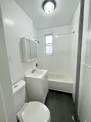 Building Photo - 48-11 45th St