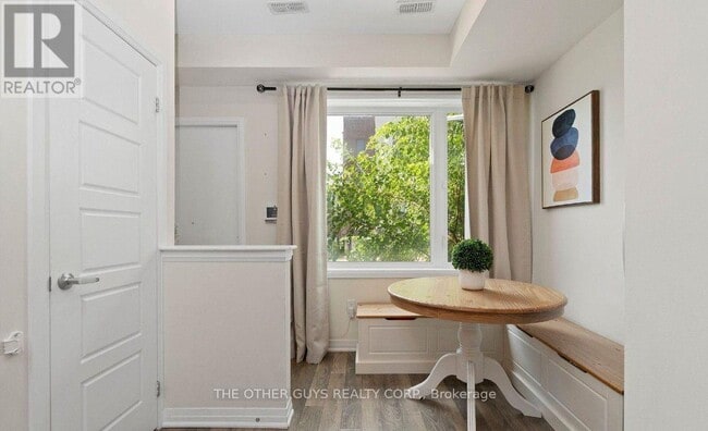 Building Photo - 19 Thomas Mulholland Dr