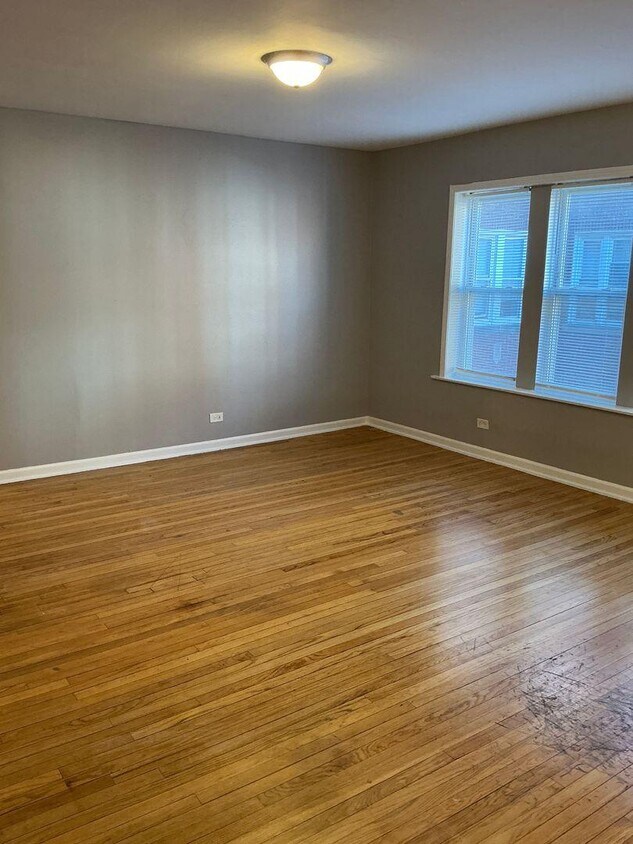 Foto del edificio - 2 bedroom in Chicago IL 60620