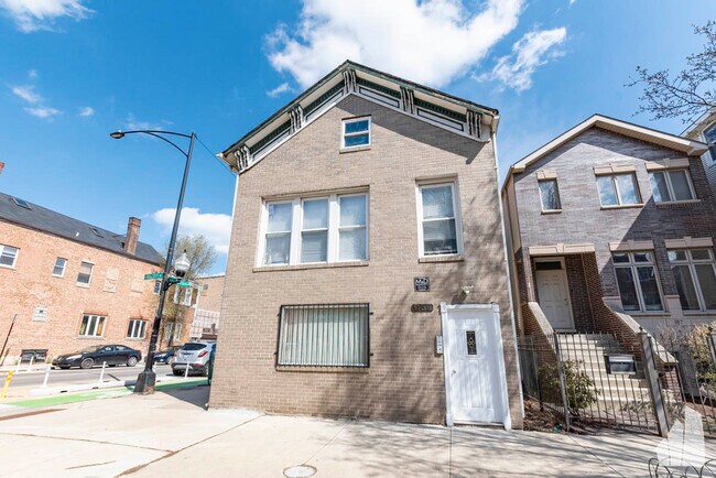 Foto del edificio - 959 N Wolcott Ave