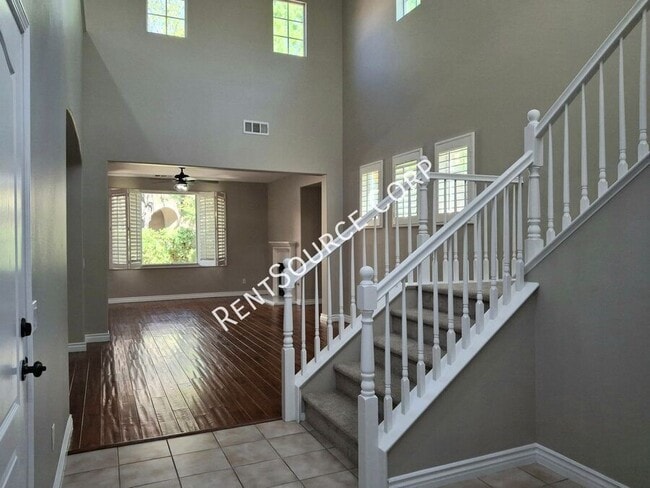 Building Photo - 25361 Playa Serena Dr