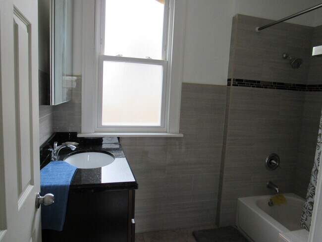 Foto del edificio - 4157 S Archer Ave