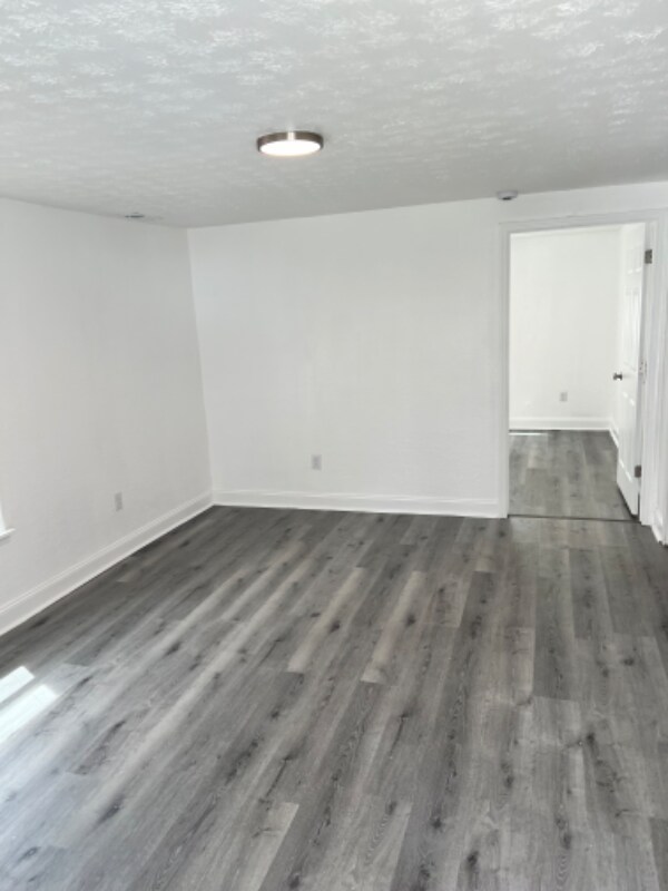 Foto del edificio - 127 A E Woodrow St