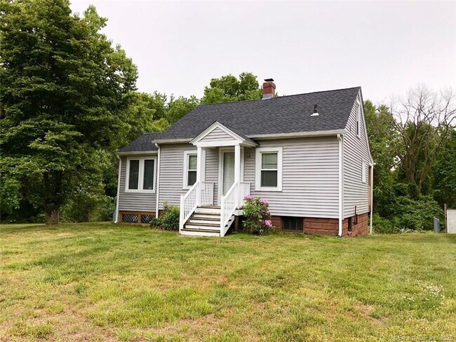 Building Photo - 260 Elm St