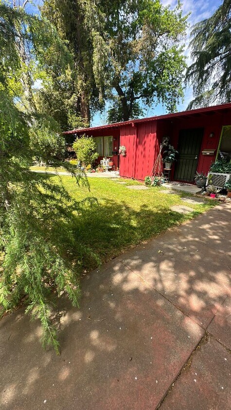 Foto principal - 719 Pendegast St