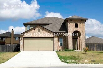 Building Photo - 864 Foxfire Dr