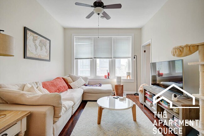 Foto del edificio - 2246 W Armitage Ave