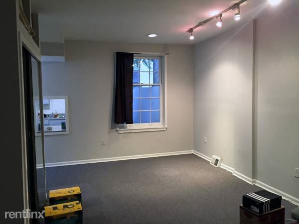 Building Photo - 613 S Clifton St