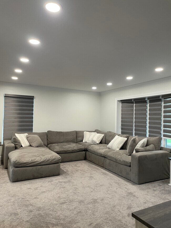 Foto del edificio - 3313 N Eastmoreland Dr