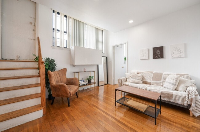 Building Photo - 458 W 52nd St