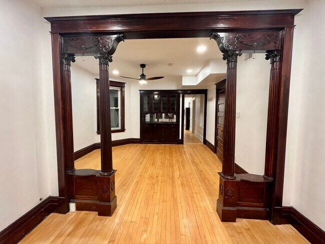 Foto del edificio - 914 N Winchester Ave