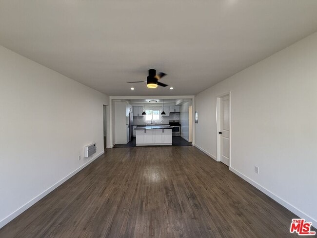 Building Photo - 25226 Loytan St