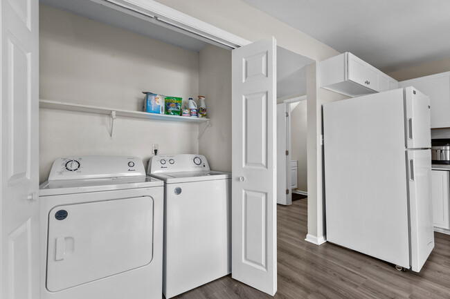 Laundry Area - 100 Mosby Cir