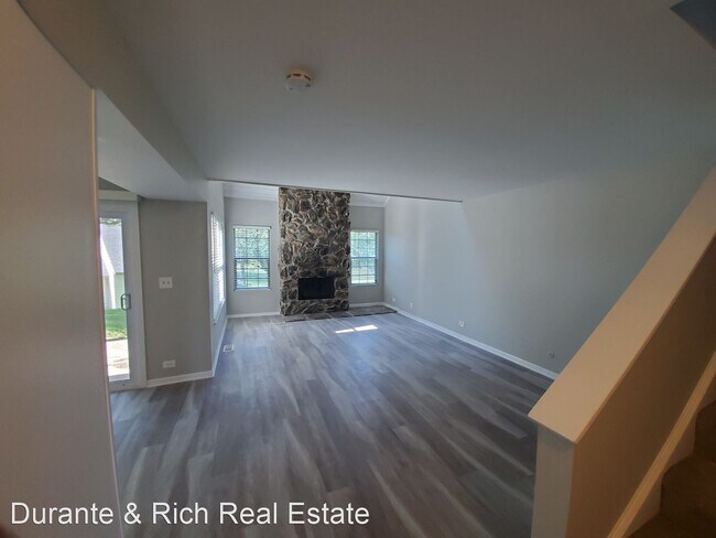 Building Photo - 2 br, 2 bath House - 746 Chandler Road