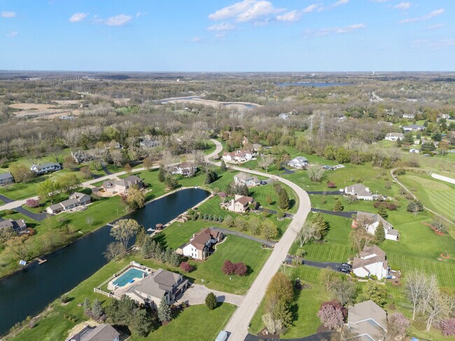 Foto del edificio - 2208 Crystal Cir