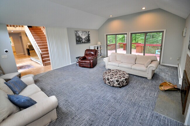 Foto del edificio - 335 Norfolk Rd