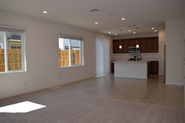 Building Photo - 3718 Red Fir Ln