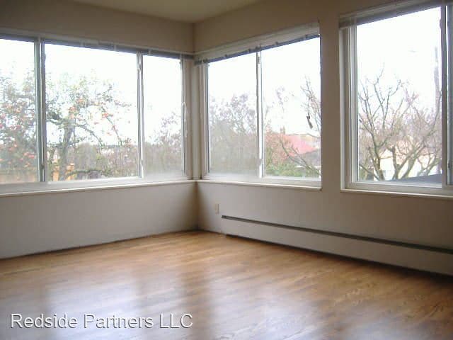 Building Photo - 1621 California Ave SW
