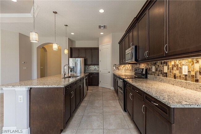 Building Photo - 1606 Serrano Cir
