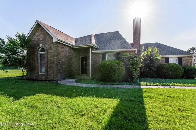 Building Photo - 300 Wava Dr