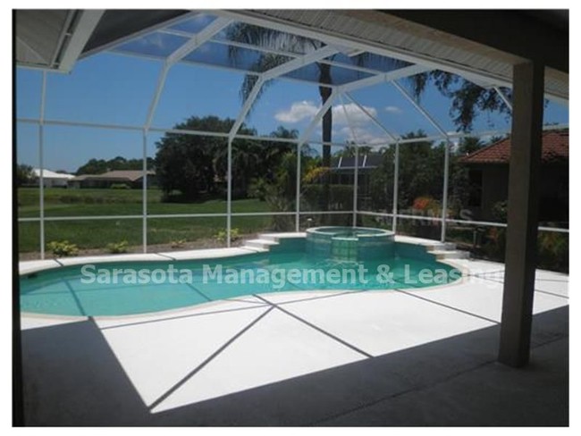 Foto del edificio - 8983 Misty Creek Dr
