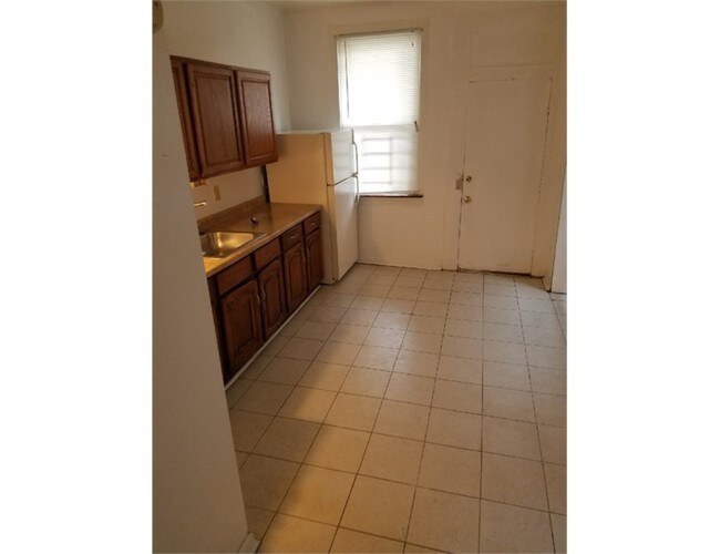 Foto del edificio - 875 W Lombard St