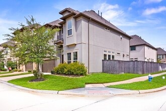 Building Photo - 13204 Leighton Gardens Dr