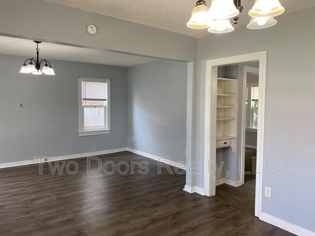 Foto del edificio - 632 SW 44th St