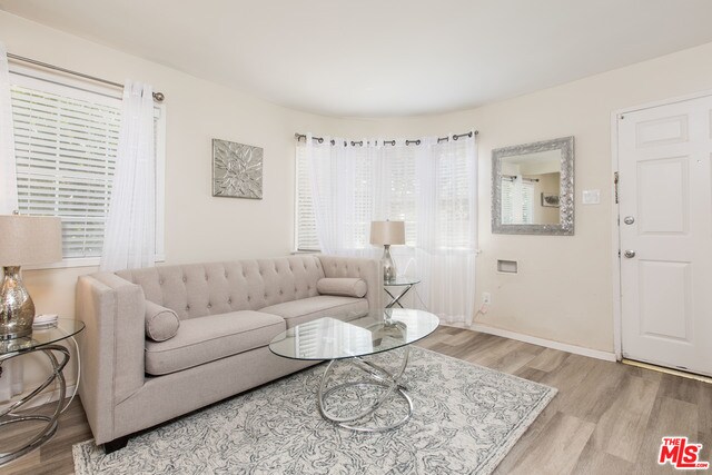 Foto del edificio - 2620 11th St