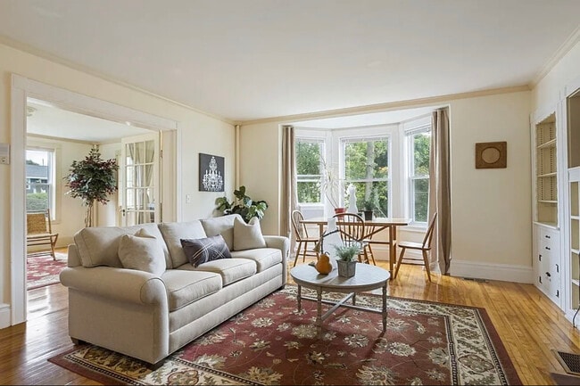 Foto del edificio - 220 Burncoat St