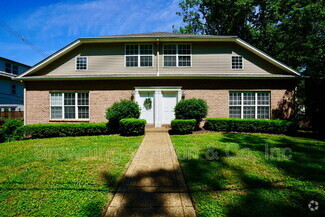 Building Photo - 3400 Love Cir