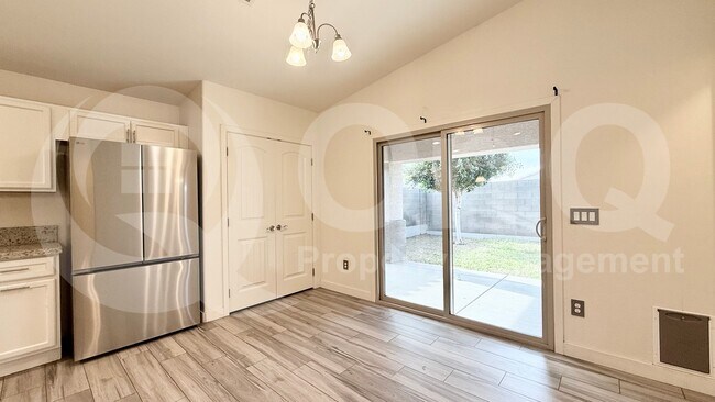 Foto del edificio - 6516 S 38th Dr