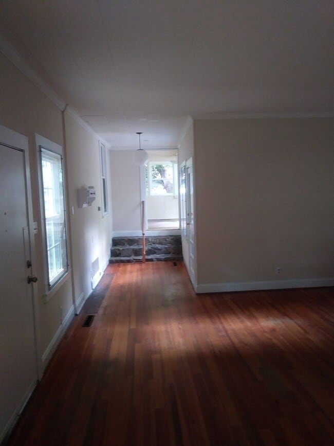 Building Photo - Chapel Hill / 5BR House on Cottage Ln AVAI...