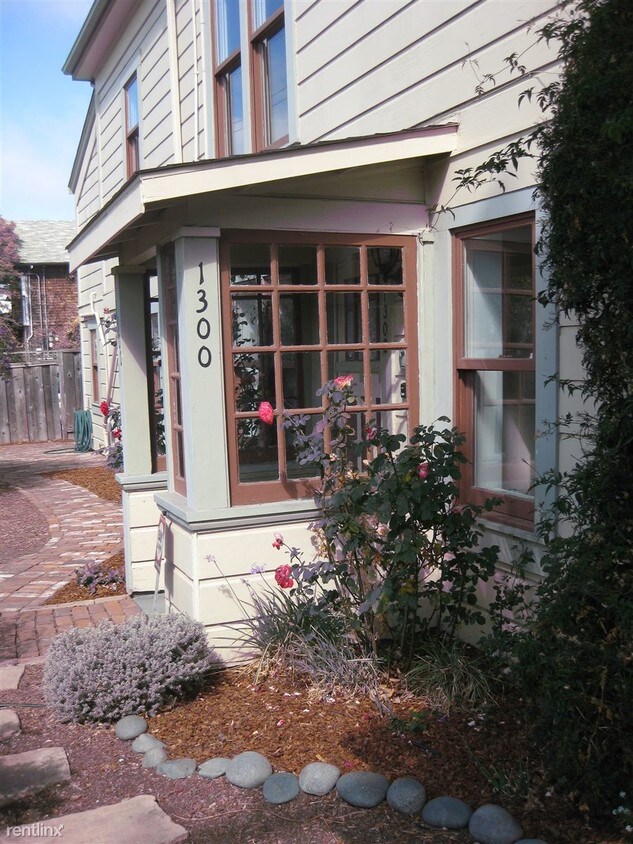 Primary Photo - 2 br, 1 bath Duplex - 1300 55th St