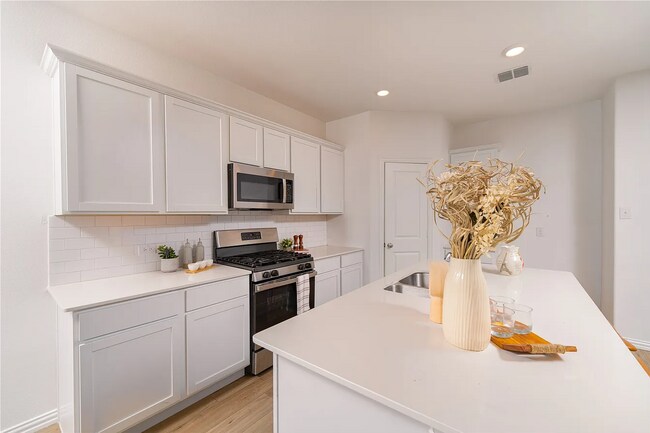 Building Photo - Don't Miss Out! 2022 Built House
