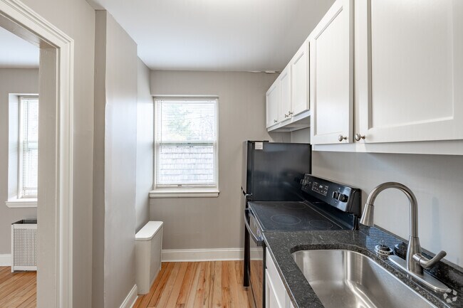 1 habitación, 1 baño - 600 pies cuadrados - Cocina - Parkside Place Apartments