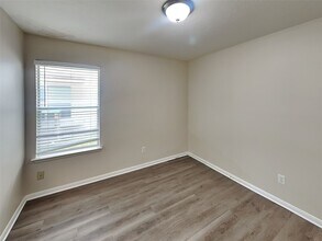 Building Photo - 12038 Green Butte Ct