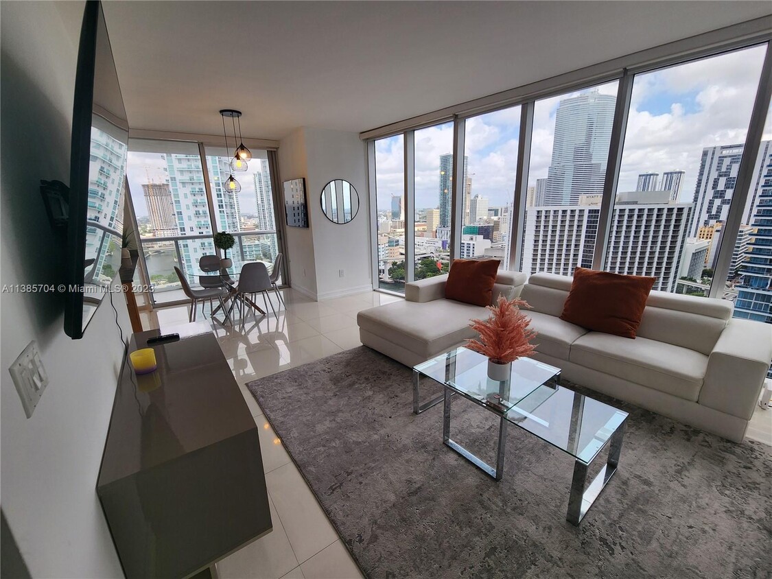 Foto principal - 485 Brickell Ave