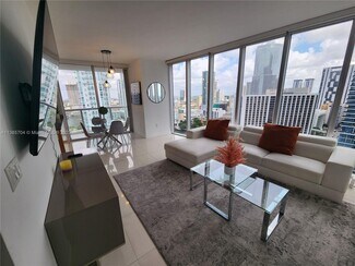 Building Photo - 485 Brickell Ave