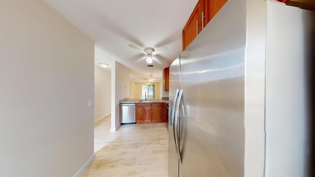 Foto del edificio - 105 Pheasant Run Blvd