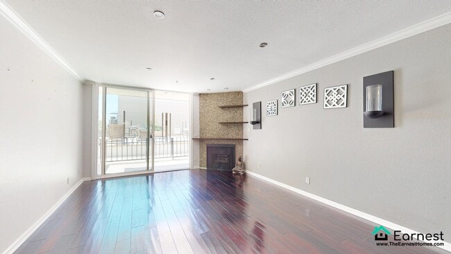 Foto del edificio - Spacious and Unique Ground-Floor 2BD/2BA U...