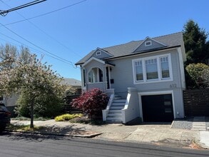 Building Photo - 612 Stannage Ave