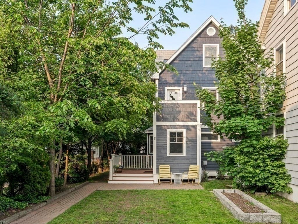 Primary Photo - 51 Cushing St