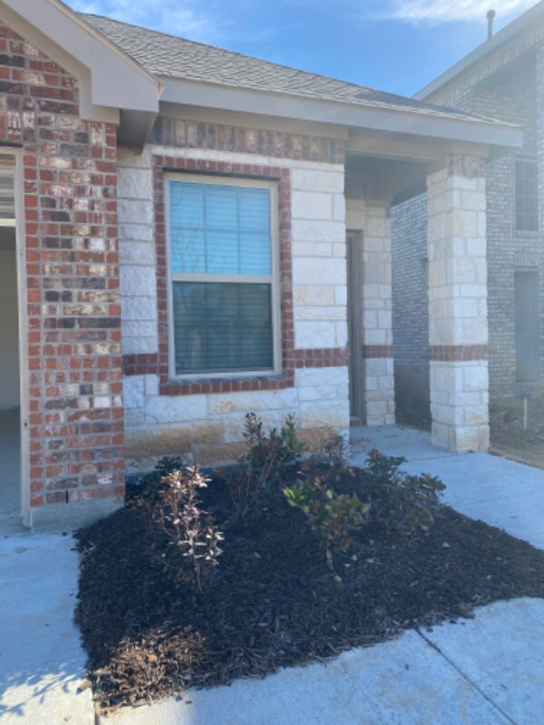 Building Photo - 3700 Southbend Dr