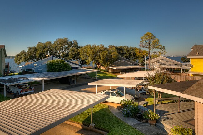 Foto del edificio - 93 Lakeview Village