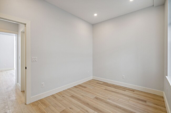 Foto del edificio - 3439 Lancaster Ave