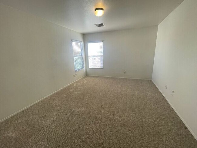 Building Photo - First Show: The first open showing is on 4/22 at 4PM. Please be prompt. We will be processing any...