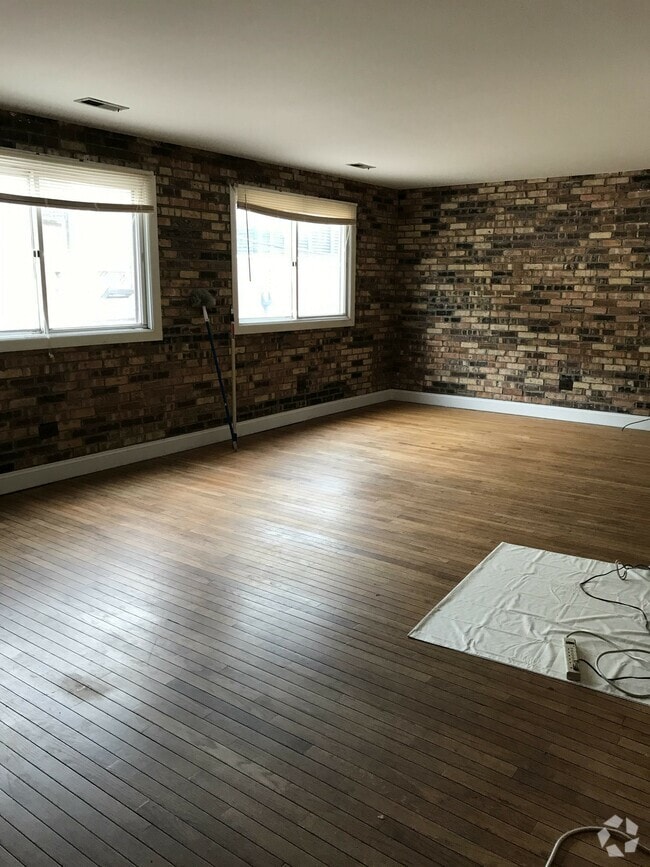 Building Photo - 1251 W Belden Ave