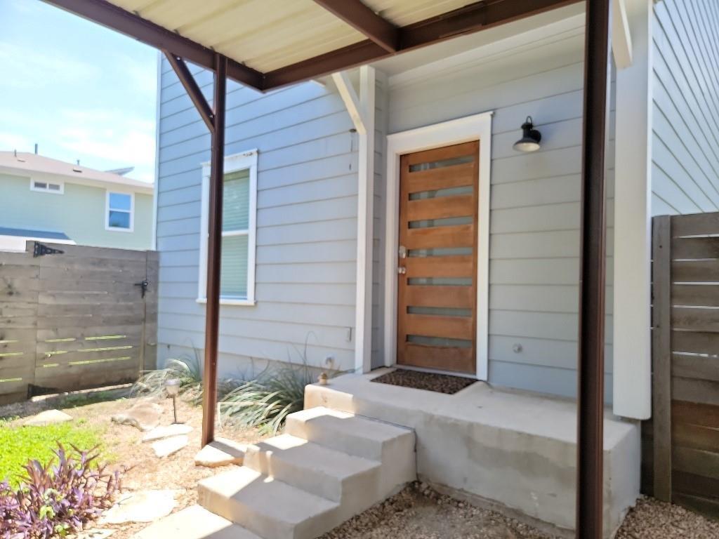 Primary Photo - 2109 Maxwell Ln