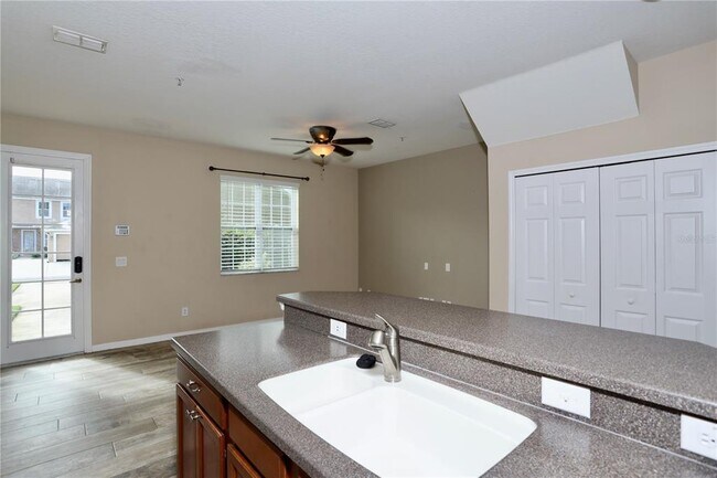 Building Photo - 7912 Northlake Pkwy